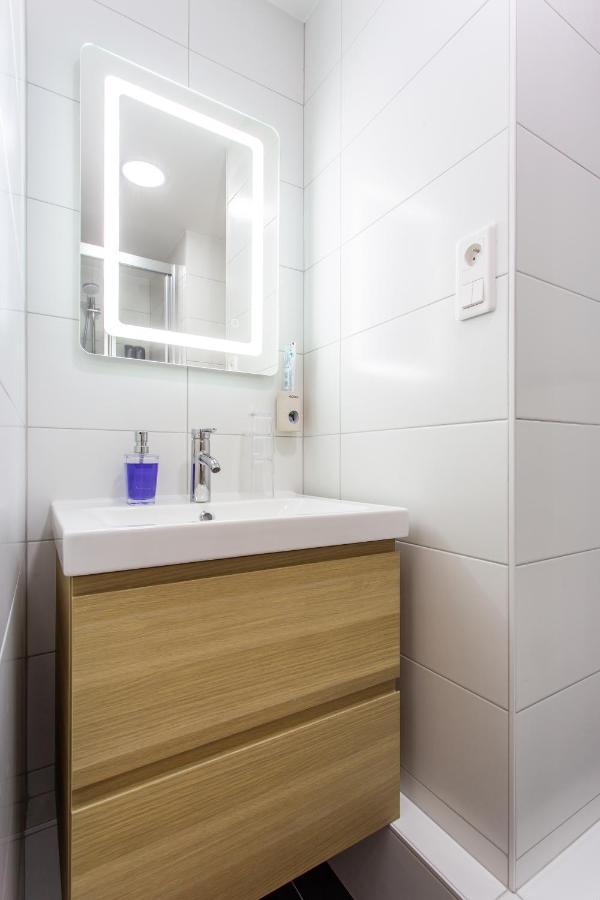 D&E - Paris-Disney - Holidays Apartment - Appartement De Vacances - 5 Chambres- 5 Sdb - 5 Bedrooms - 5 Bathrooms - Netflix Champs-Sur-Marne Eksteriør bilde