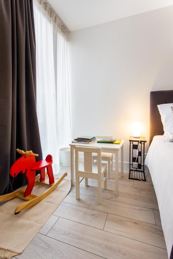 D&E - Paris-Disney - Holidays Apartment - Appartement De Vacances - 5 Chambres- 5 Sdb - 5 Bedrooms - 5 Bathrooms - Netflix Champs-Sur-Marne Eksteriør bilde