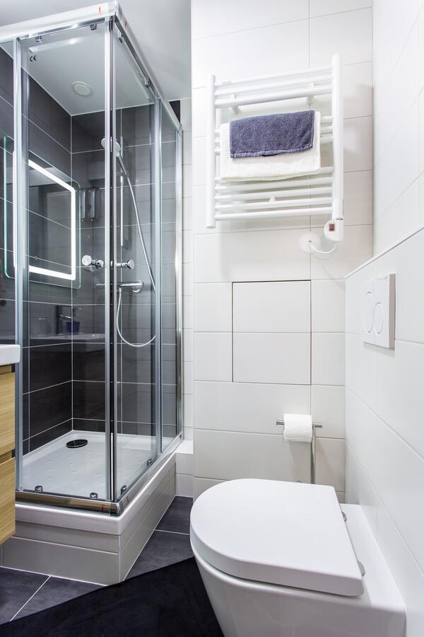 D&E - Paris-Disney - Holidays Apartment - Appartement De Vacances - 5 Chambres- 5 Sdb - 5 Bedrooms - 5 Bathrooms - Netflix Champs-Sur-Marne Eksteriør bilde